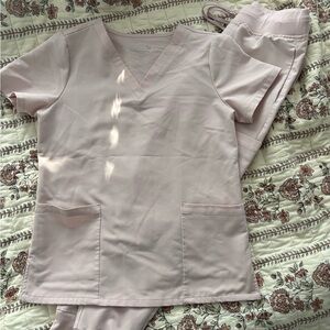 Light Pink Women's Scrub Set - Blush Blossom